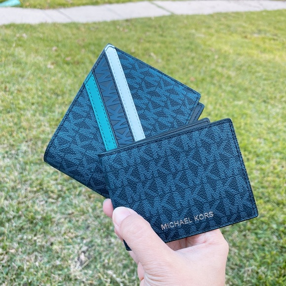 Michael Kors Men's Wallet - Picture 5 of 5